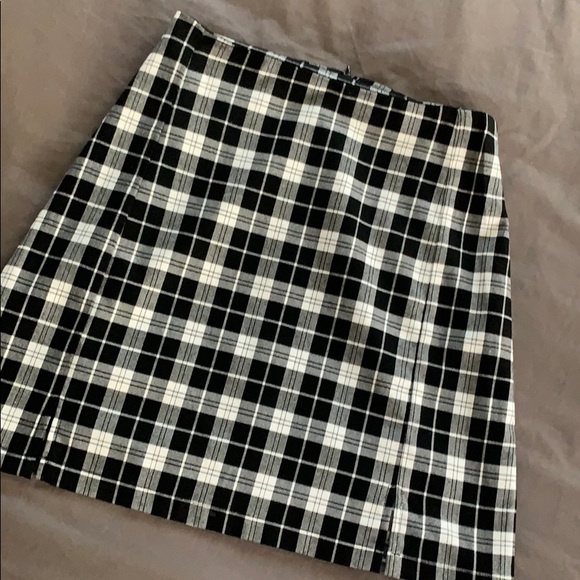 Brandy Melville skirt - Picture 1 of 2